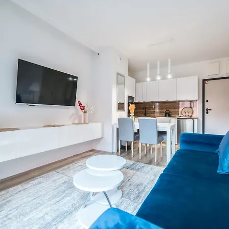 Apartment Dom & House Granaria Ii Superior On Granary Island By Renters